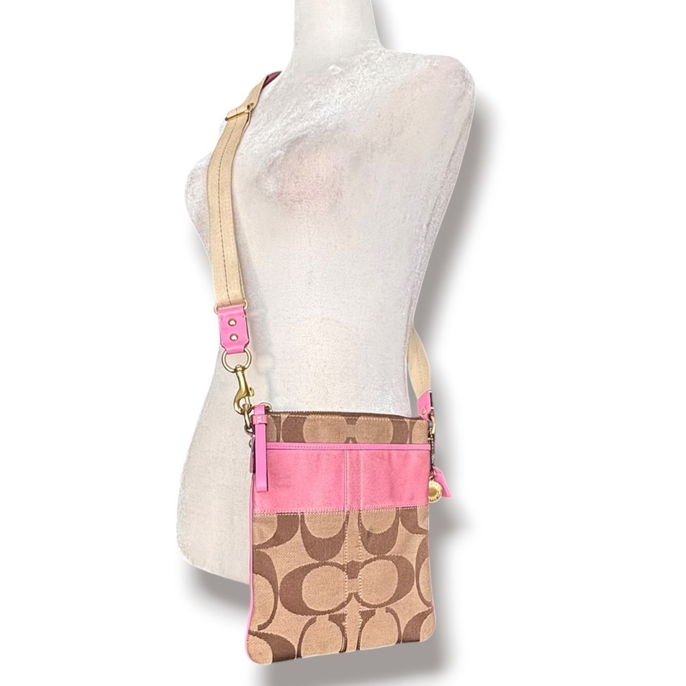 Coach Signature Stripe Swingpack Crossbody Bag Pink Tan Y2K Small Purse